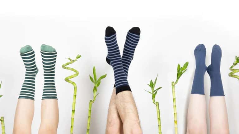 What are the Benefits of Wearing Bamboo Socks 2